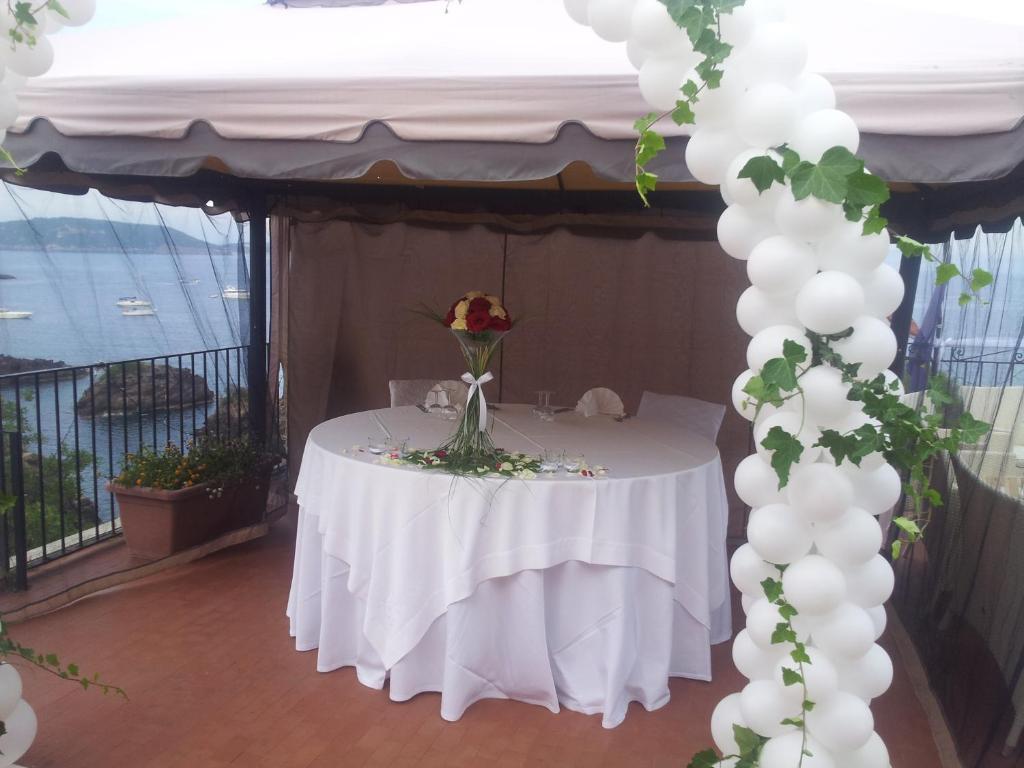 Hotel La Ninfea ايسكيا المظهر الخارجي الصورة