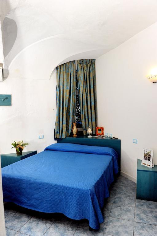 Hotel La Ninfea ايسكيا المظهر الخارجي الصورة
