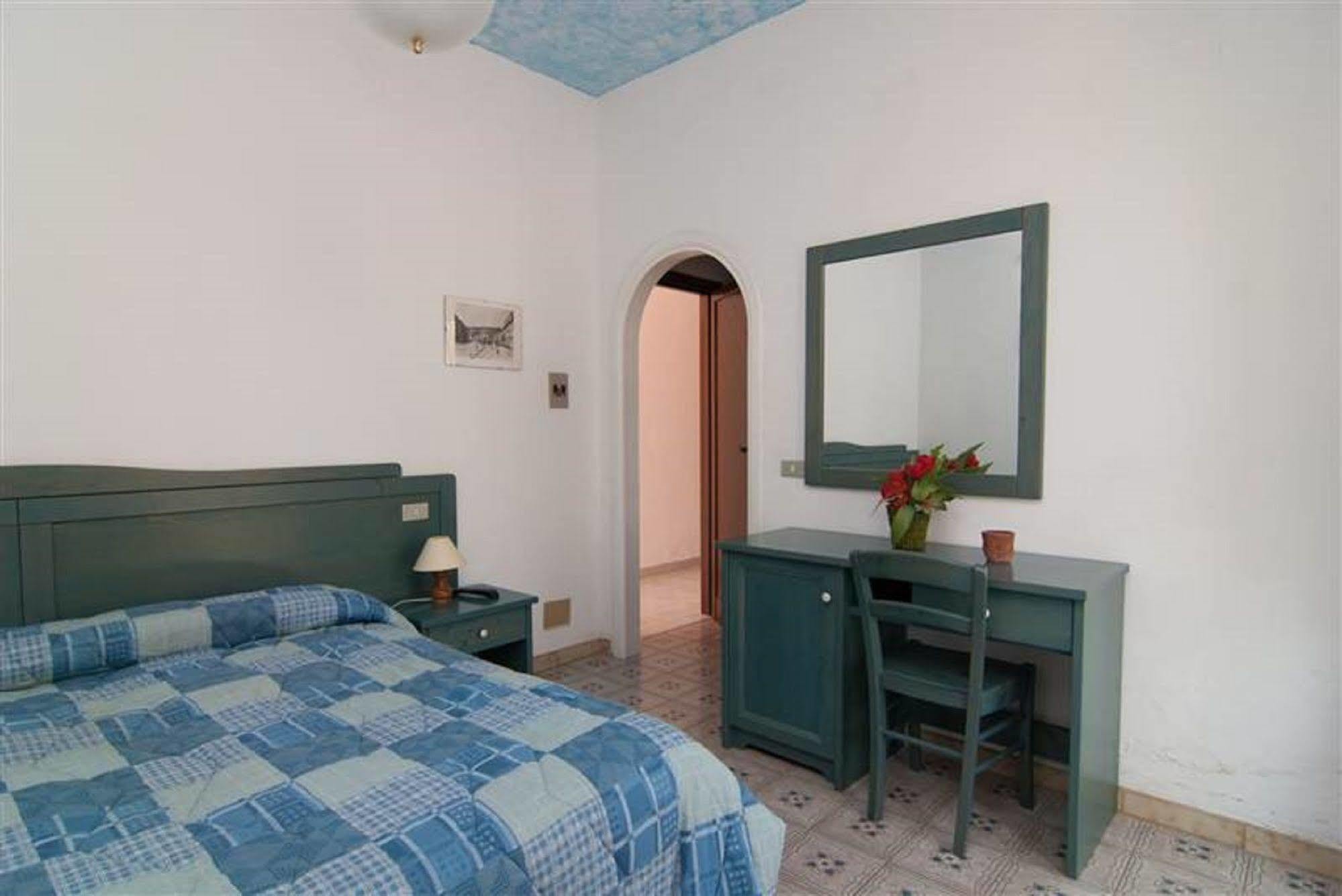 Hotel La Ninfea ايسكيا المظهر الخارجي الصورة